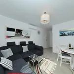 Apartament Donat *